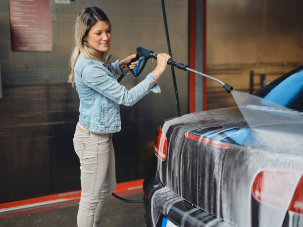 Best Sidewalk Pressure Washing  in Valley View, OH