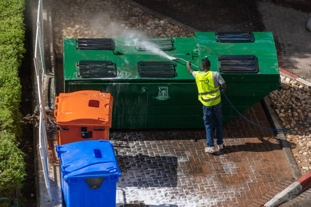 Why Choose Our Certified Pressure Washing Experts for Your Project Needs in Valley View, OH?